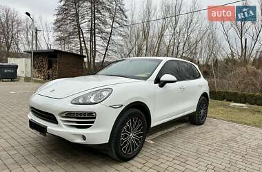 Позашляховик / Кросовер Porsche Cayenne 2013 в Чернівцях