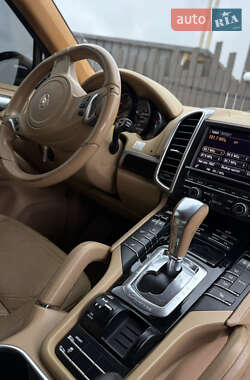 Внедорожник / Кроссовер Porsche Cayenne 2013 в 