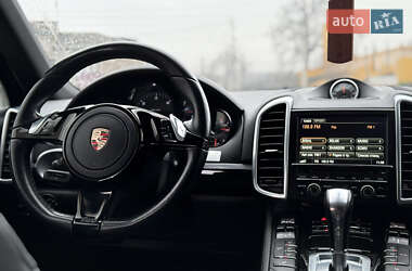 Внедорожник / Кроссовер Porsche Cayenne 2013 в Луцке