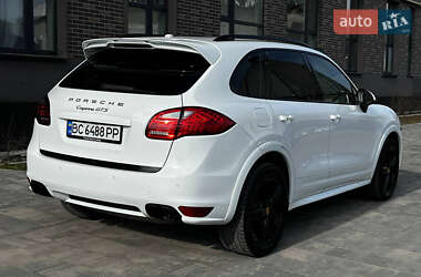 Внедорожник / Кроссовер Porsche Cayenne 2014 в 