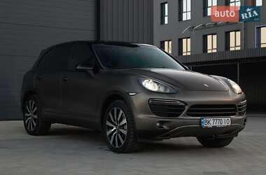 Позашляховик / Кросовер Porsche Cayenne 2011 в Дубні