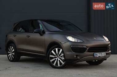 Позашляховик / Кросовер Porsche Cayenne 2011 в Дубні