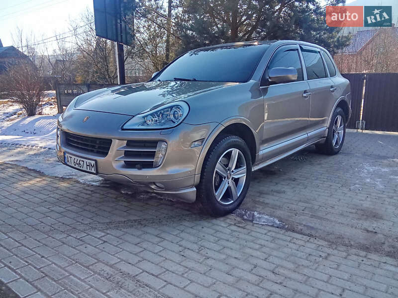 Позашляховик / Кросовер Porsche Cayenne 2009 в 