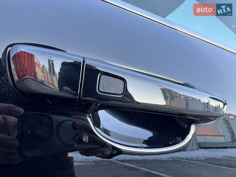 Внедорожник / Кроссовер Porsche Cayenne 2015 в Киеве