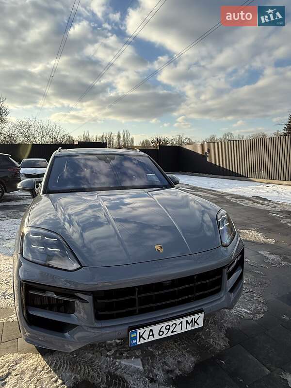 Внедорожник / Кроссовер Porsche Cayenne 2023 в Киеве