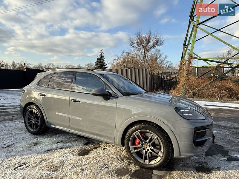 Внедорожник / Кроссовер Porsche Cayenne 2023 в Киеве