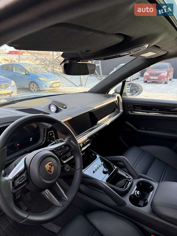 Внедорожник / Кроссовер Porsche Cayenne 2023 в Киеве