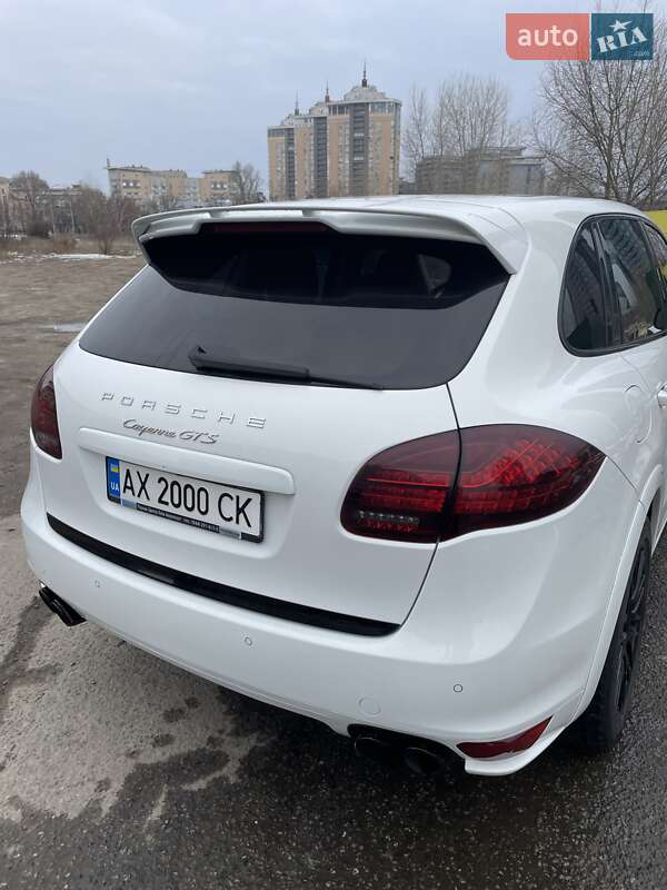 Позашляховик / Кросовер Porsche Cayenne 2012 в Києві