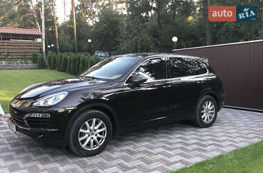 Позашляховик / Кросовер Porsche Cayenne 2013 в Києві