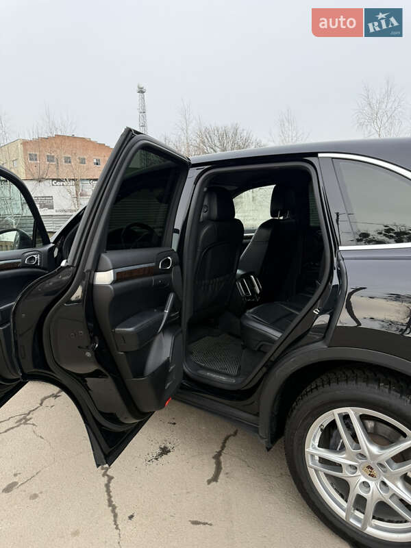 Позашляховик / Кросовер Porsche Cayenne 2012 в Полтаві фото 6 Позашляховик / Кросовер Porsche Cayenne 2012 в Полтаві