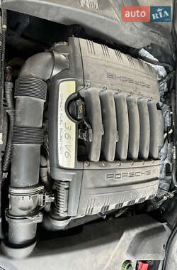 Позашляховик / Кросовер Porsche Cayenne 2012 в 