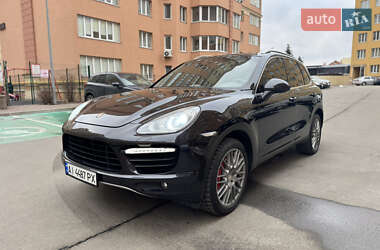 Позашляховик / Кросовер Porsche Cayenne 2010 в Києві