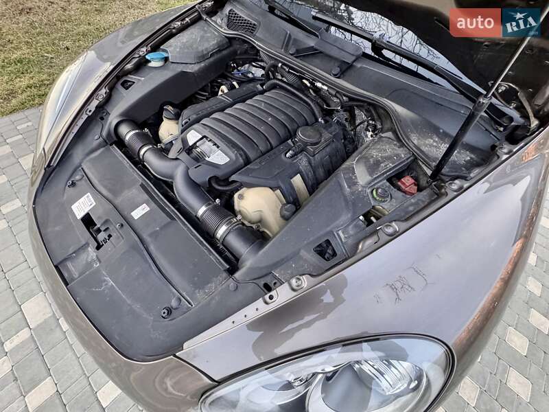 Позашляховик / Кросовер Porsche Cayenne 2011 в Одесі