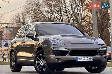 Позашляховик / Кросовер Porsche Cayenne 2011 в 