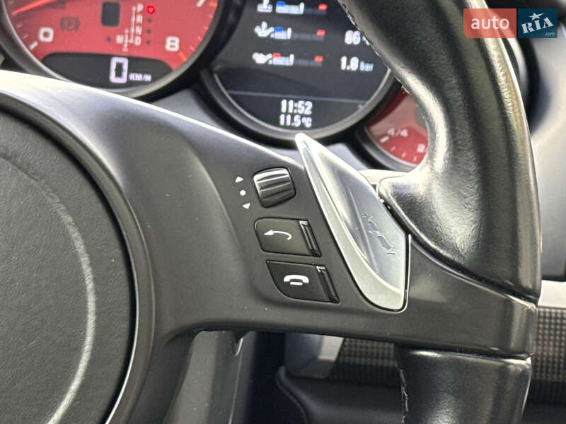 Позашляховик / Кросовер Porsche Cayenne 2013 в Києві