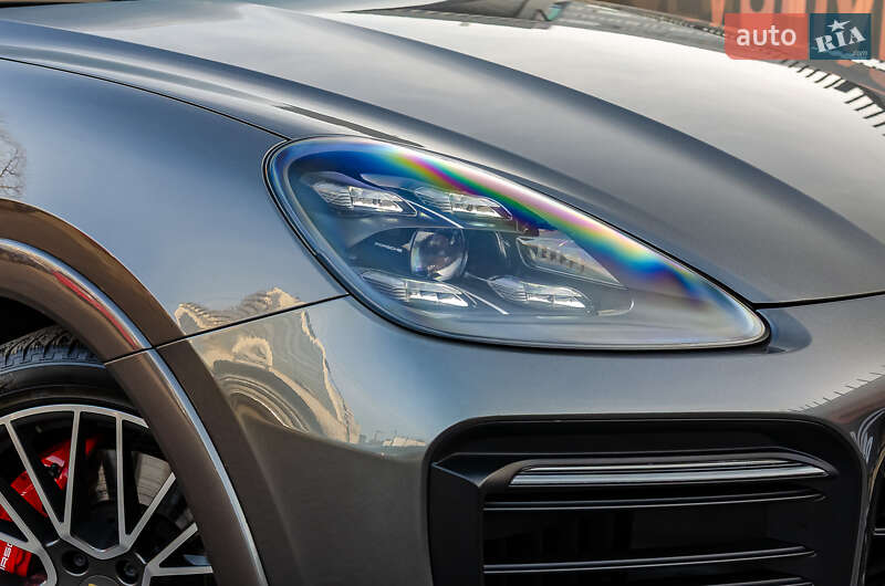 Внедорожник / Кроссовер Porsche Cayenne 2021 в Киеве