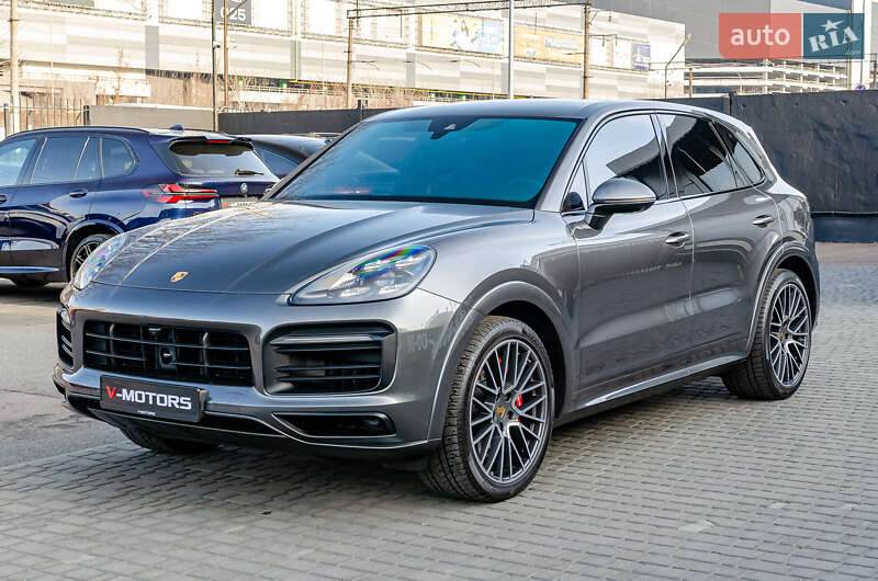 Внедорожник / Кроссовер Porsche Cayenne 2021 в Киеве