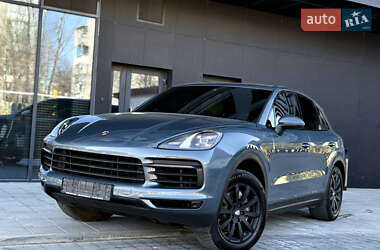 Внедорожник / Кроссовер Porsche Cayenne 2019 в Львове