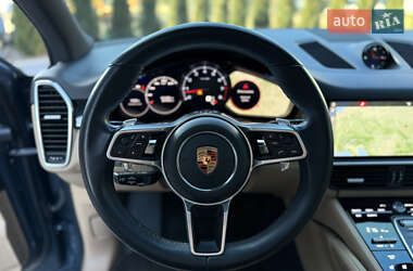 Позашляховик / Кросовер Porsche Cayenne 2019 в 