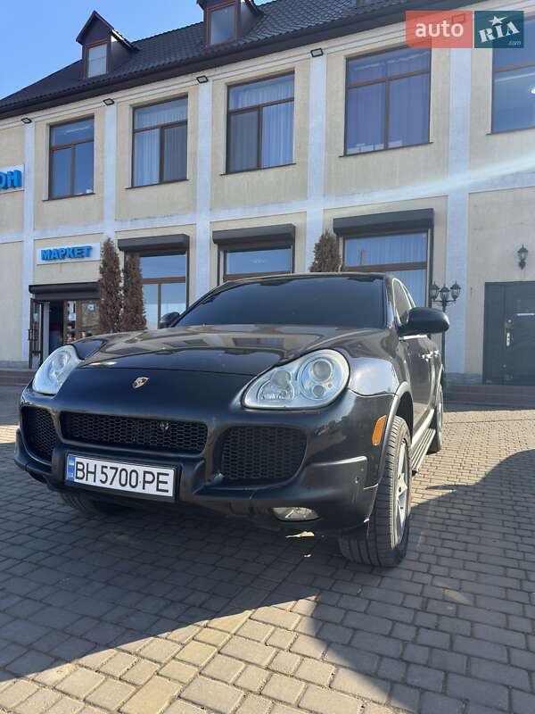 Универсал Porsche Cayenne 2003 в 