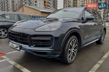 Внедорожник / Кроссовер Porsche Cayenne 2019 в Киеве