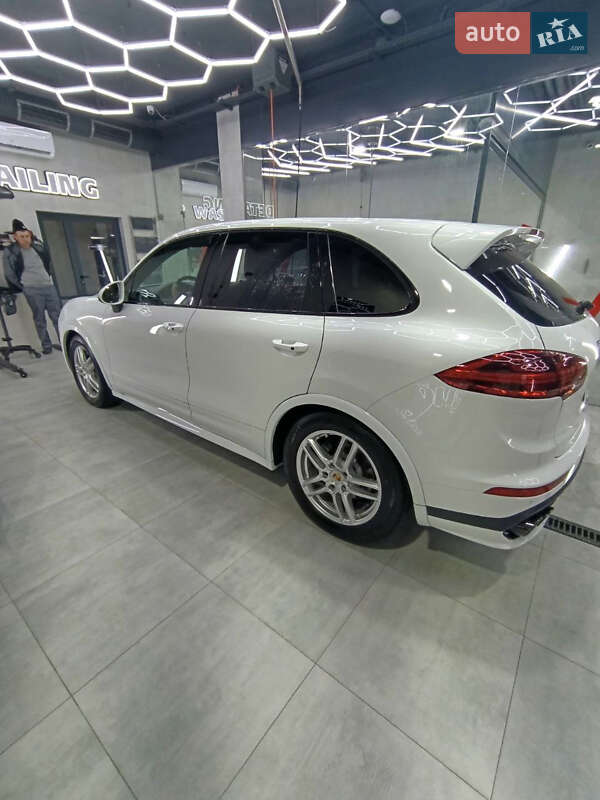 Внедорожник / Кроссовер Porsche Cayenne 2015 в Одессе