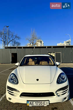 Внедорожник / Кроссовер Porsche Cayenne 2010 в 