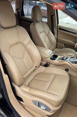 Позашляховик / Кросовер Porsche Cayenne 2010 в 