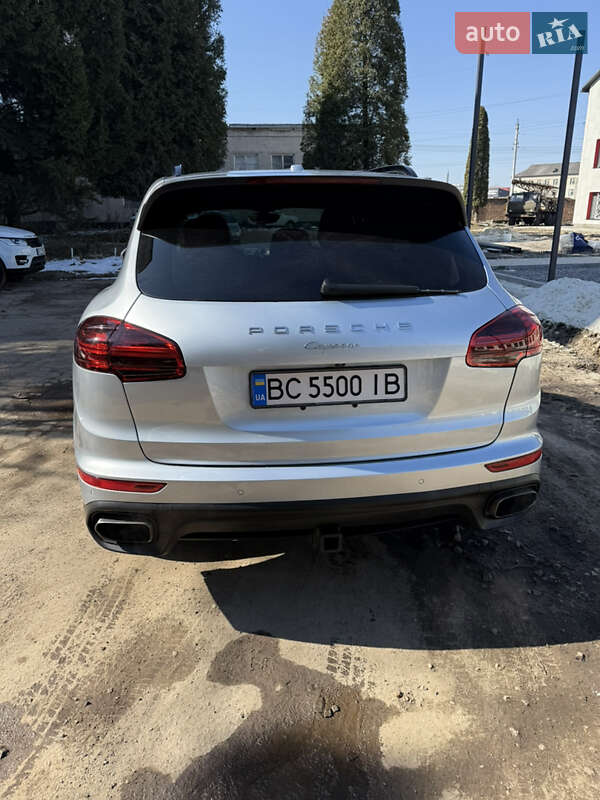 Внедорожник / Кроссовер Porsche Cayenne 2017 в Львове