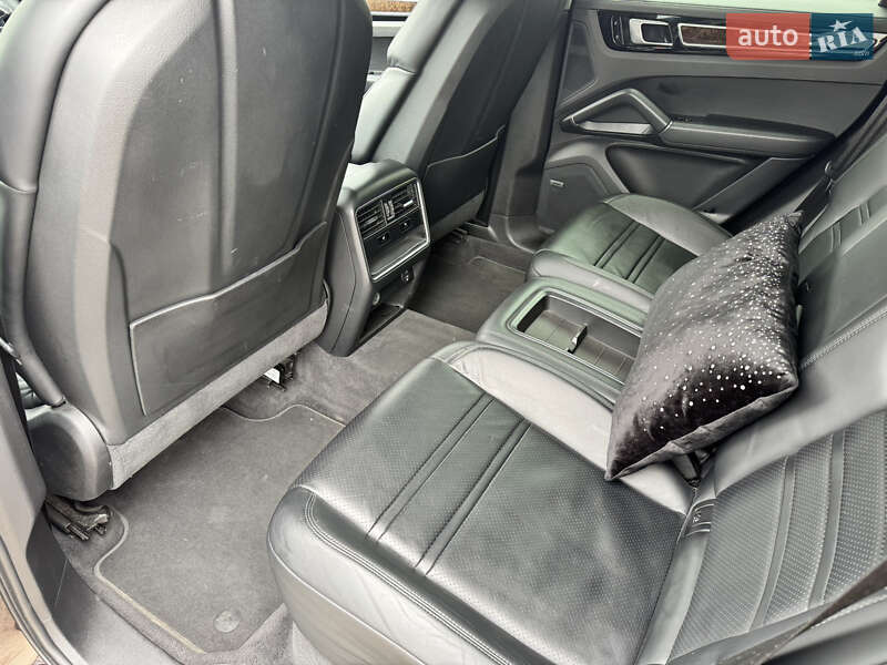 Внедорожник / Кроссовер Porsche Cayenne 2019 в Одессе фото 7 Внедорожник / Кроссовер Porsche Cayenne 2019 в Одессе