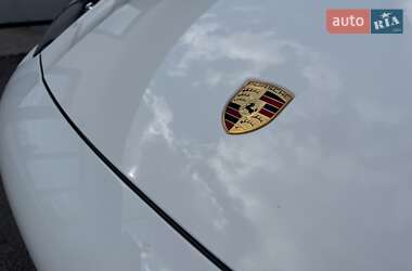 Внедорожник / Кроссовер Porsche Cayenne 2015 в 