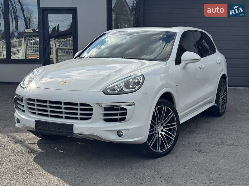 Позашляховик / Кросовер Porsche Cayenne 2015 в Тернополі