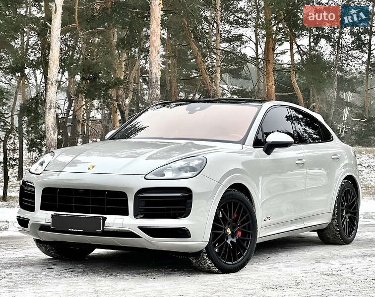 Внедорожник / Кроссовер Porsche Cayenne 2021 в 