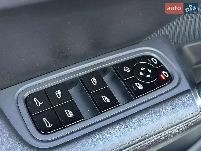 Внедорожник / Кроссовер Porsche Cayenne 2019 в Киеве фото 53 Внедорожник / Кроссовер Porsche Cayenne 2019 в Киеве