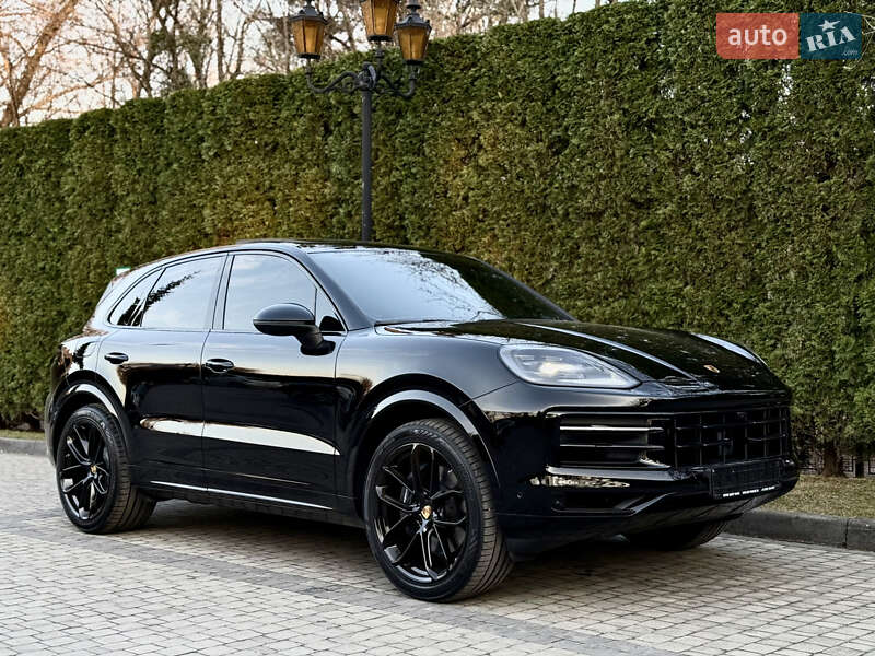 Внедорожник / Кроссовер Porsche Cayenne 2024 в Львове