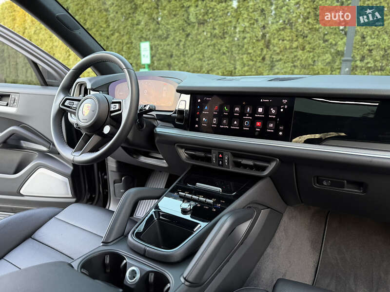 Внедорожник / Кроссовер Porsche Cayenne 2024 в Львове