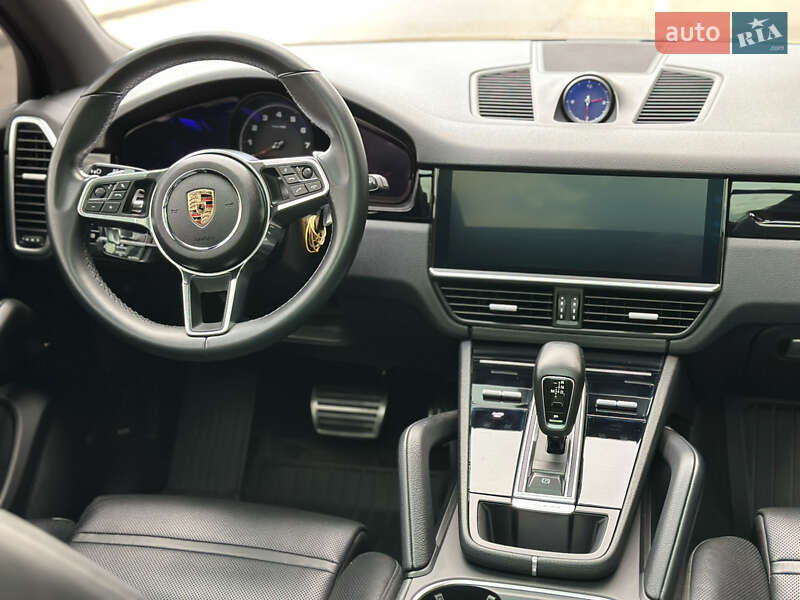 Позашляховик / Кросовер Porsche Cayenne 2018 в Дніпрі