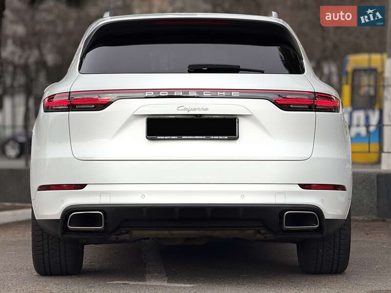 Позашляховик / Кросовер Porsche Cayenne 2017 в Одесі