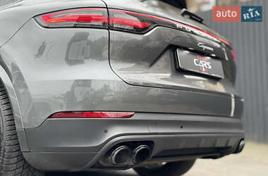 Внедорожник / Кроссовер Porsche Cayenne 2021 в 