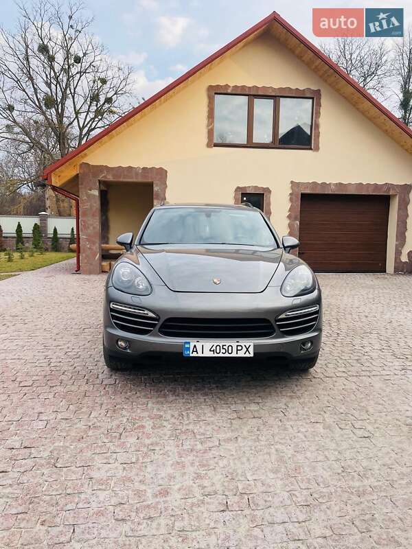 Внедорожник / Кроссовер Porsche Cayenne 2013 в Фастове