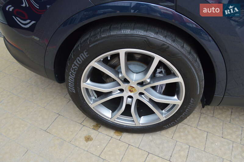 Внедорожник / Кроссовер Porsche Cayenne 2023 в Львове
