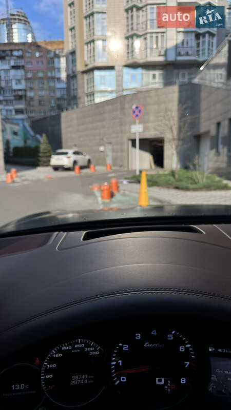 Внедорожник / Кроссовер Porsche Cayenne 2018 в Киеве