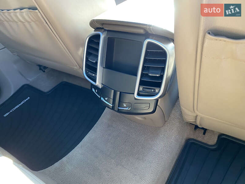 Внедорожник / Кроссовер Porsche Cayenne 2013 в Житомире фото 7 Внедорожник / Кроссовер Porsche Cayenne 2013 в Житомире