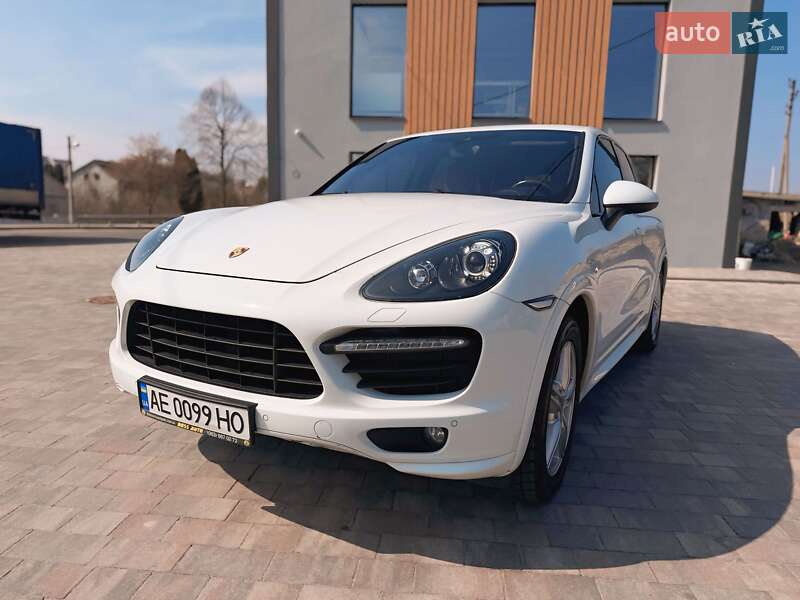 Позашляховик / Кросовер Porsche Cayenne 2013 в Львові