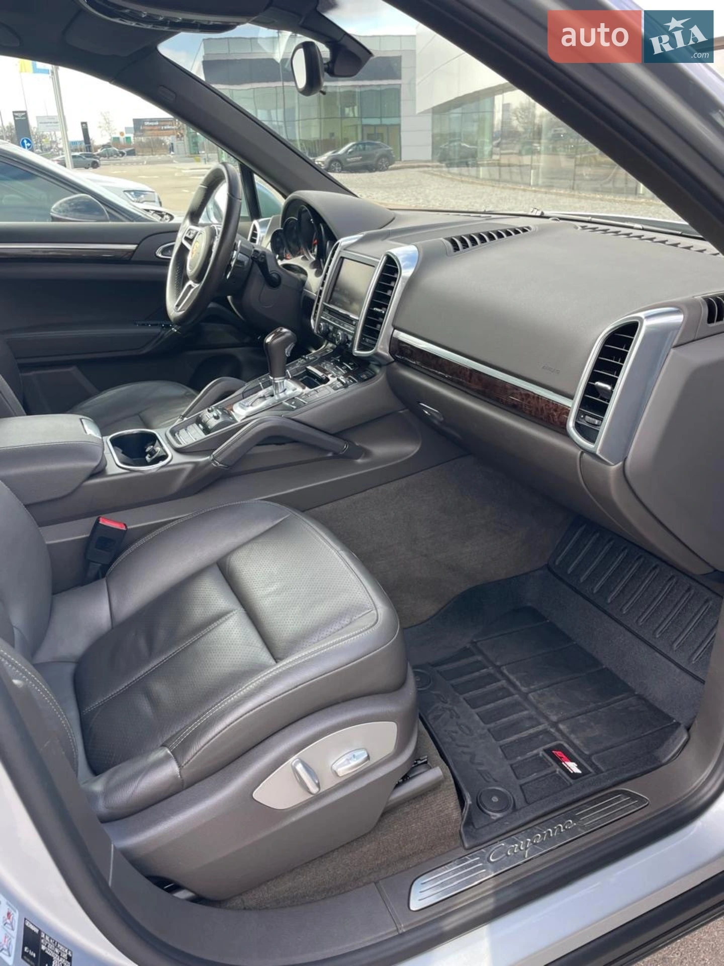 2015 Porsche Cayenne - мініатюра 18
