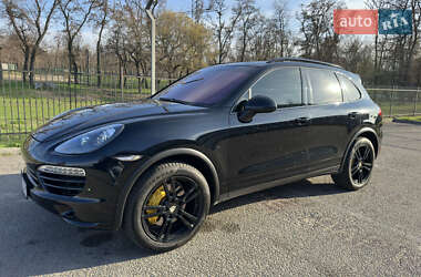 Внедорожник / Кроссовер Porsche Cayenne 2013 в 