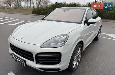 Внедорожник / Кроссовер Porsche Cayenne 2022 в 