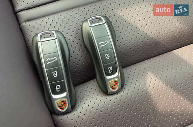 Внедорожник / Кроссовер Porsche Cayenne 2024 в 