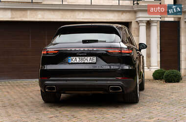 Внедорожник / Кроссовер Porsche Cayenne 2019 в 
