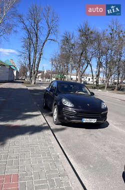 Внедорожник / Кроссовер Porsche Cayenne 2011 в 